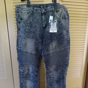Road narrows jeans